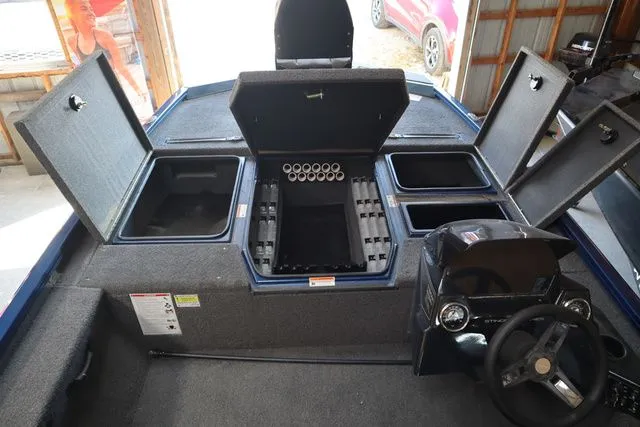 Slide: The Image of Lowe Stinger 178 2024 - 6