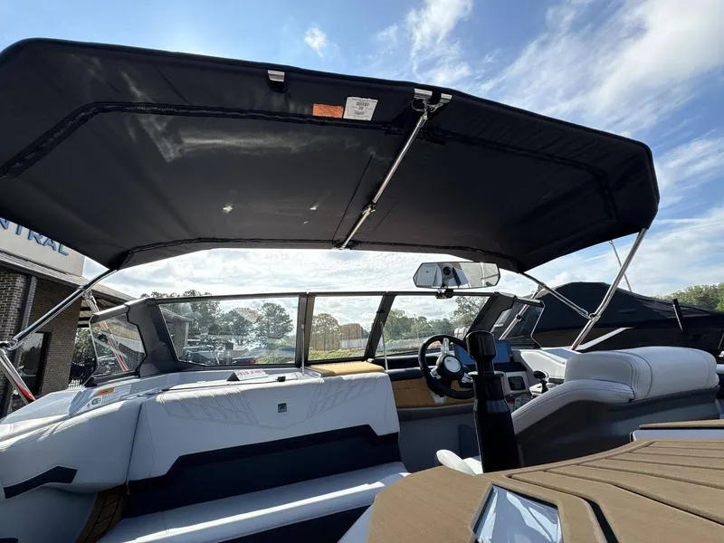 Slide: The Image of Nautique Ski Nautique 2026 - 12