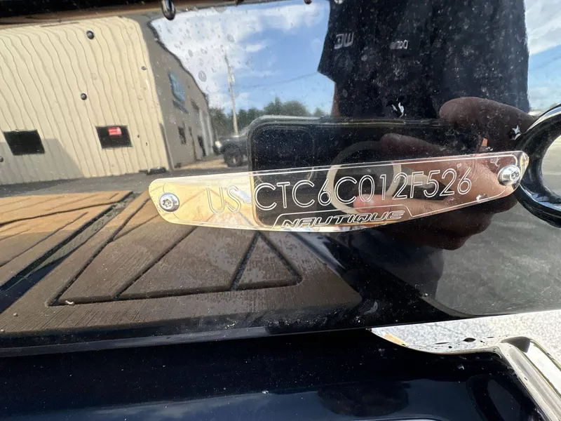 Slide: The Image of Nautique Ski Nautique 2026 - 22