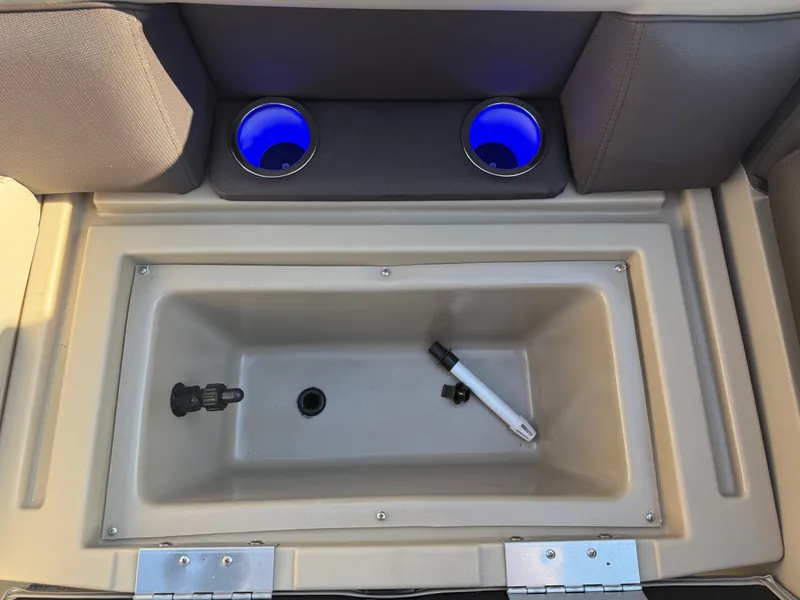 Slide: The Image of Bentley Pontoons Legacy 223 Navigator DL Quad Lounge Tritoon & Honda 4-Stroke EFI 2026 - 22