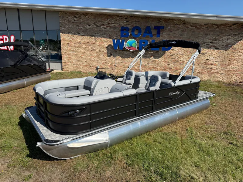 The Image of Bentley Pontoons Legacy 220 Navigator Quad Lounge & Honda 4-Stroke EFI 2026 - 1