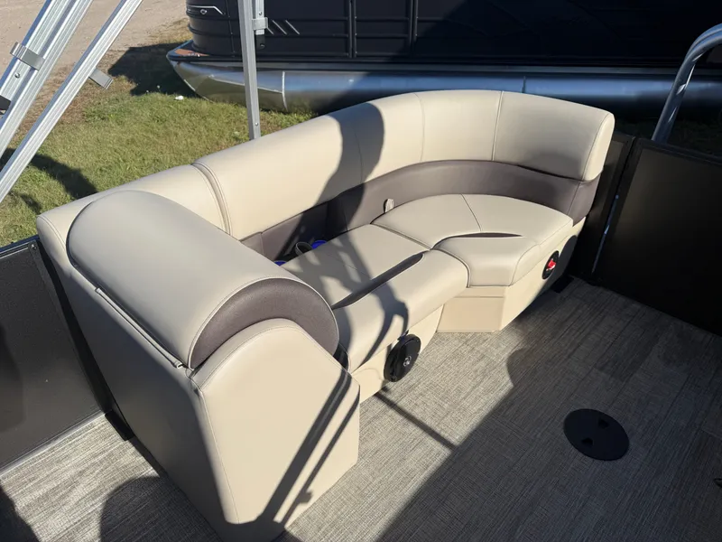 Slide: The Image of Bentley Pontoons Legacy 220 Navigator DL Quad Lounge 2026 - 20