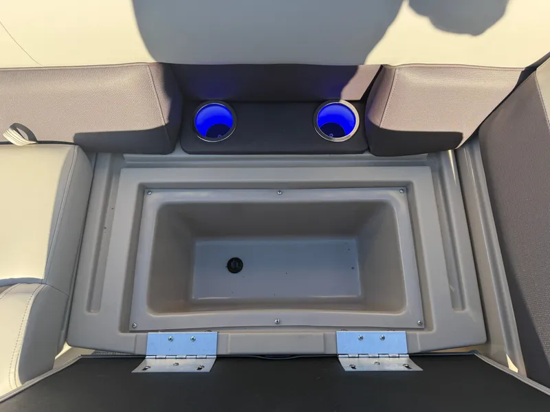 Slide: The Image of Bentley Pontoons Legacy 220 Navigator DL Quad Lounge 2026 - 24