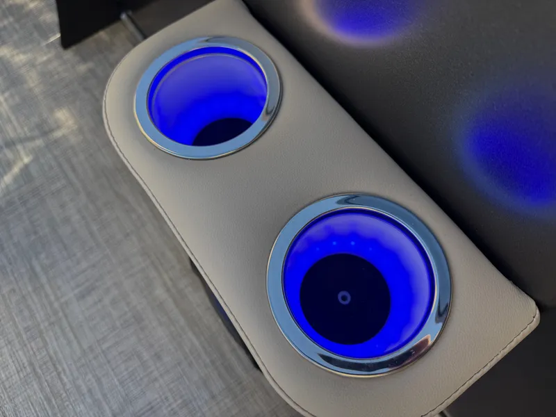 Slide: The Image of Bentley Pontoons Legacy 220 Navigator DL Quad Lounge 2026 - 32