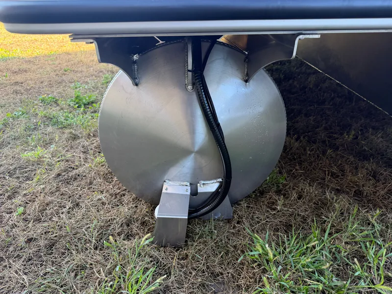 Slide: The Image of Bentley Pontoons Legacy 220 Navigator DL Quad Lounge 2026 - 42