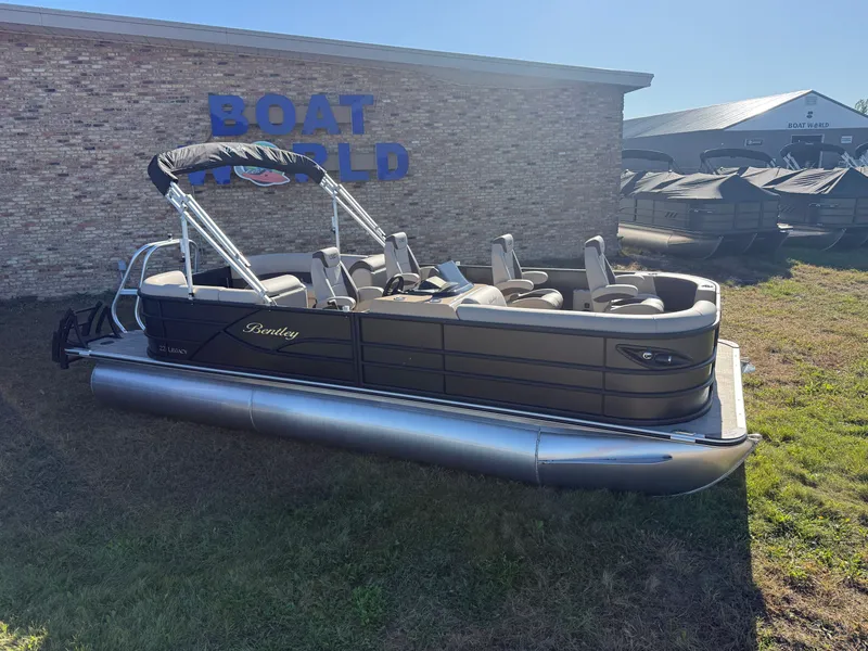 Slide: The Image of Bentley Pontoons Legacy 220 Navigator DL Quad Lounge 2026 - 48