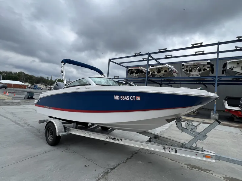 Slide: The Image of Four Winns HD 200 OB 2019 - 25