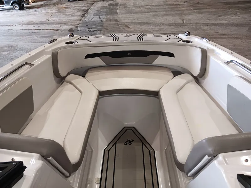 Slide: The Image of Four Winns HD 200 OB 2019 - 4