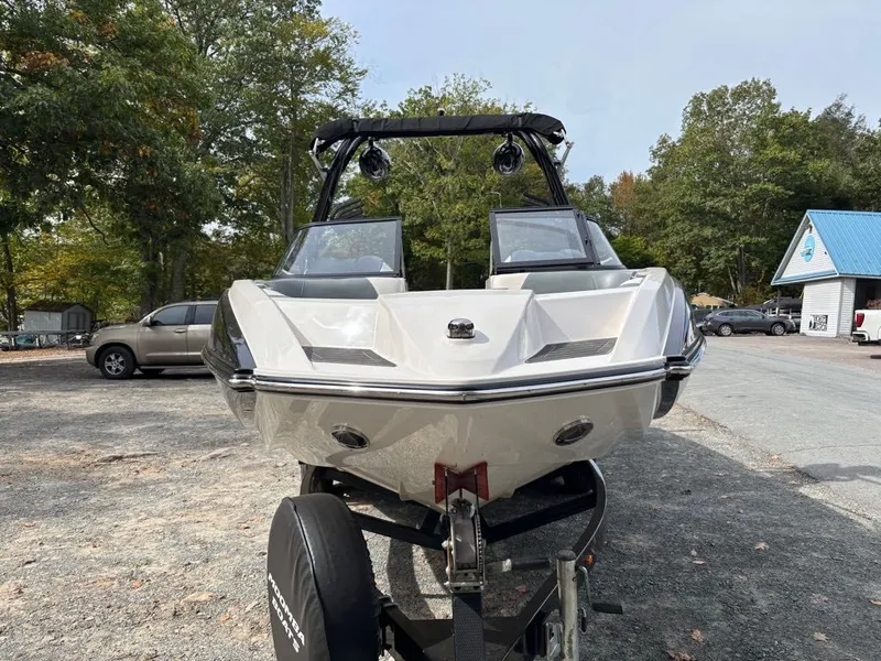 Slide: The Image of Moomba Mojo 2017 - 19