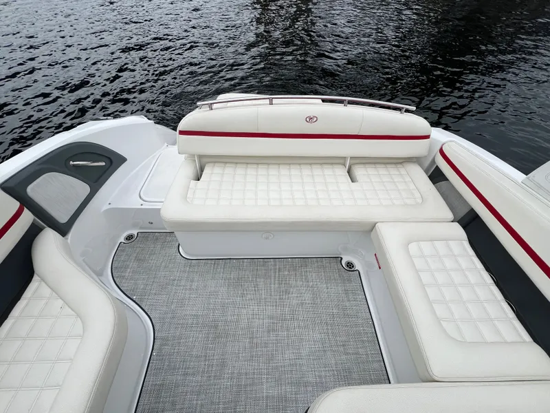 Slide: The Image of Cobalt R5 Surf 2019 - 14