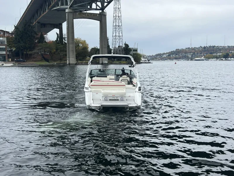 Slide: The Image of Cobalt R5 Surf 2019 - 7