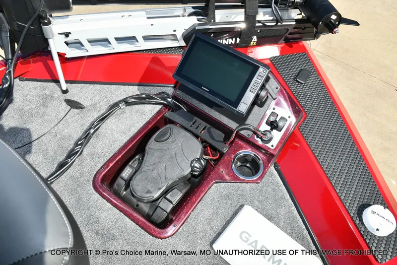 Slide: The Image of Ranger RT198P Cup Garmin Livescope Equipped 2026 - 13