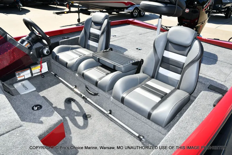 Slide: The Image of Ranger RT198P Cup Garmin Livescope Equipped 2026 - 18