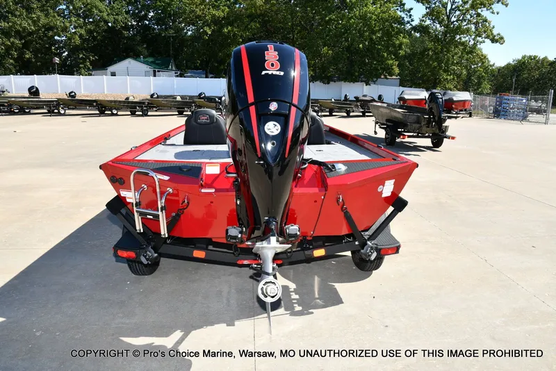 Slide: The Image of Ranger RT198P Cup Garmin Livescope Equipped 2026 - 24