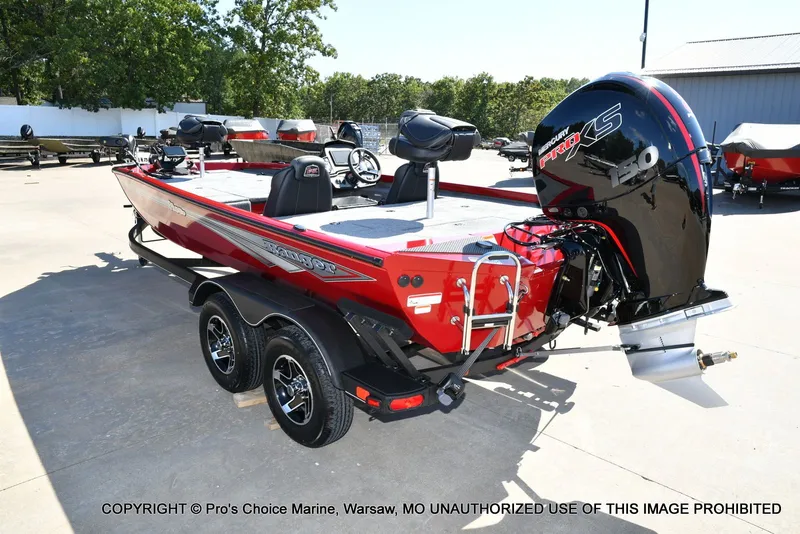 Slide: The Image of Ranger RT198P Cup Garmin Livescope Equipped 2026 - 25