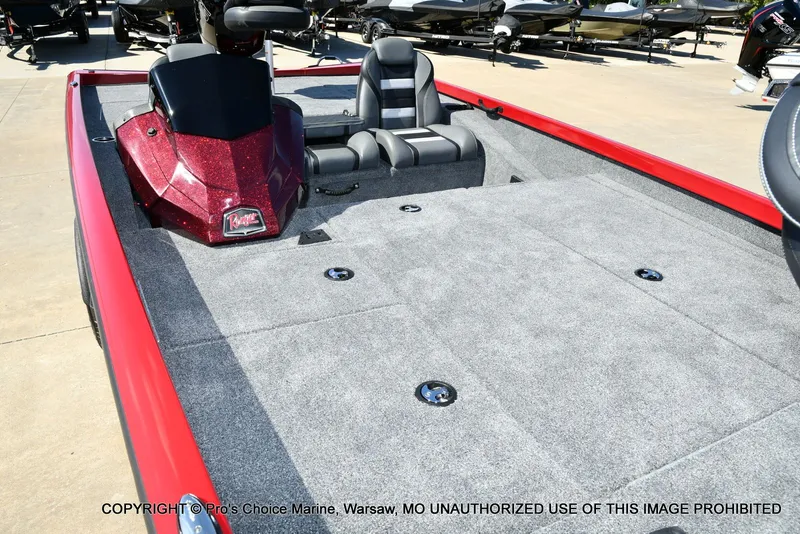 Slide: The Image of Ranger RT198P Cup Garmin Livescope Equipped 2026 - 35