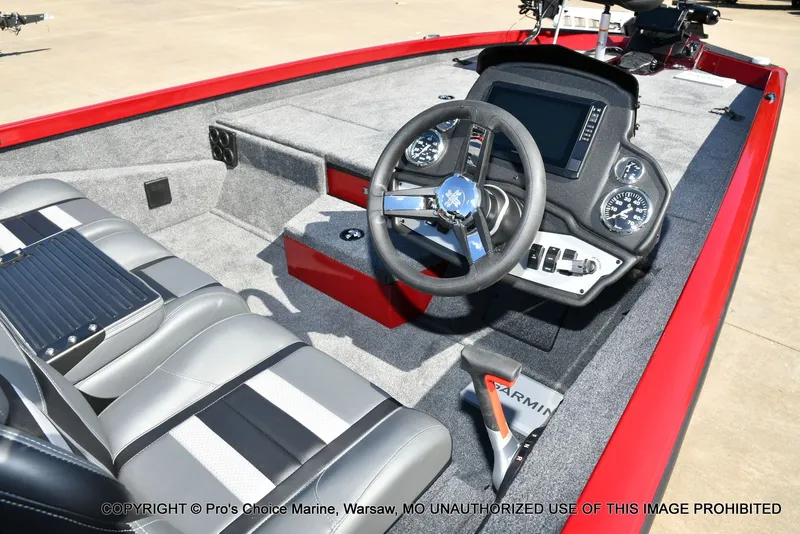 Slide: The Image of Ranger RT198P Cup Garmin Livescope Equipped 2026 - 38