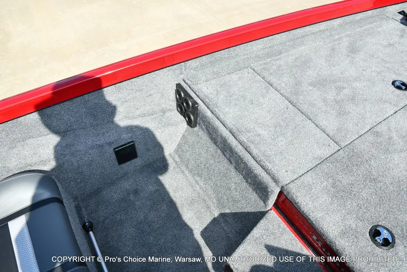 Slide: The Image of Ranger RT198P Cup Garmin Livescope Equipped 2026 - 49