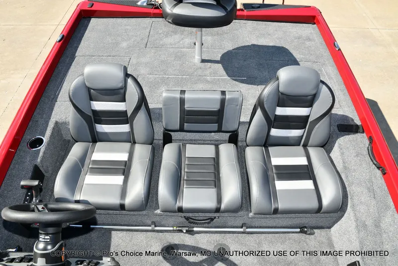 Slide: The Image of Ranger RT198P Cup Garmin Livescope Equipped 2026 - 53