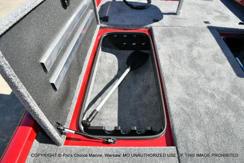 Slide: The Image of Ranger RT198P Cup Garmin Livescope Equipped 2026 - 59