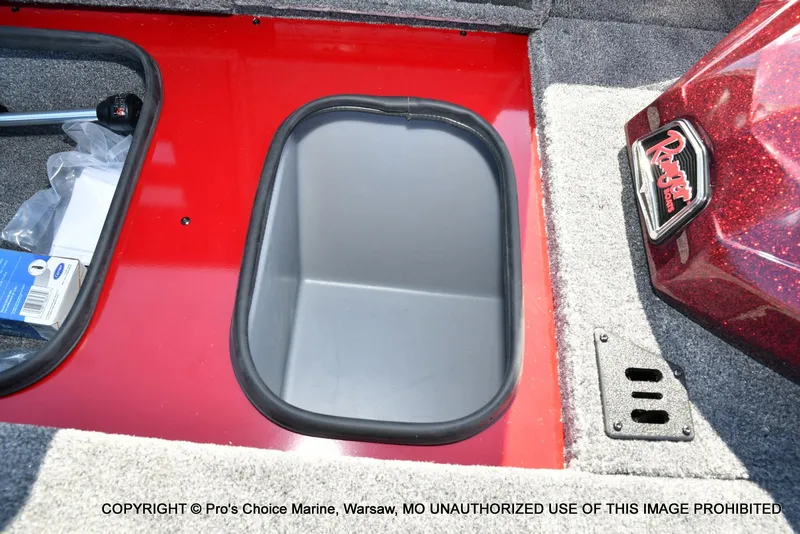 Slide: The Image of Ranger RT198P Cup Garmin Livescope Equipped 2026 - 62