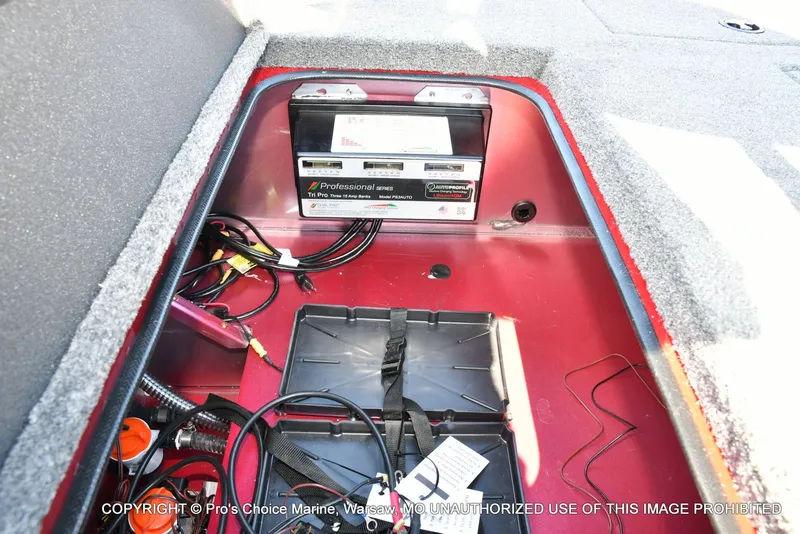 Slide: The Image of Ranger RT198P Cup Garmin Livescope Equipped 2026 - 71