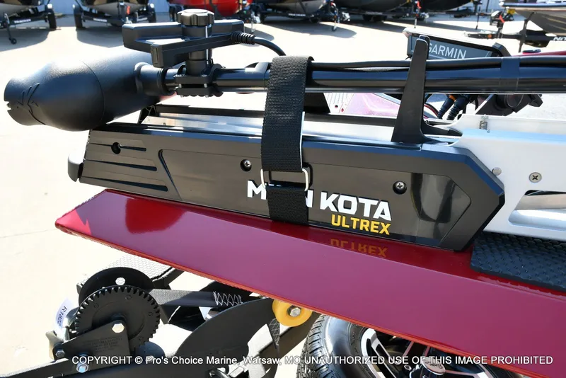 Slide: The Image of Ranger RT198P Cup Garmin Livescope Equipped 2026 - 8