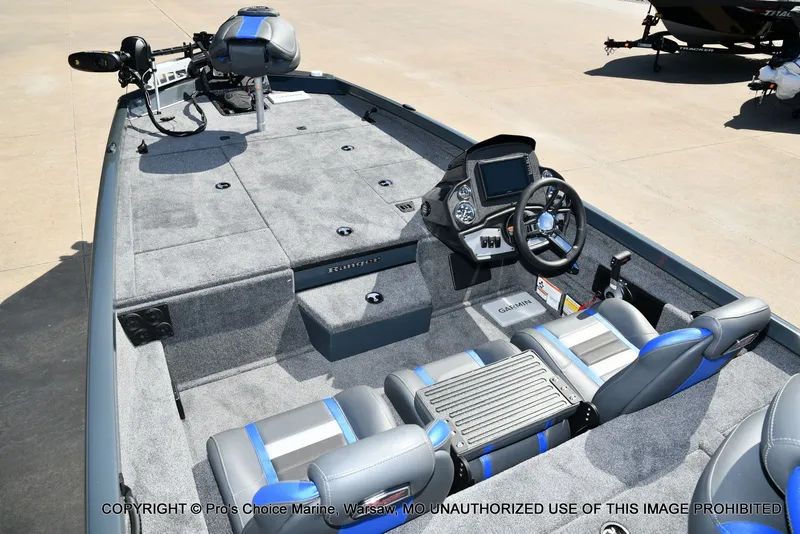 Slide: The Image of Ranger RT188P Garmin Livescope Cup Equipped 2026 - 11