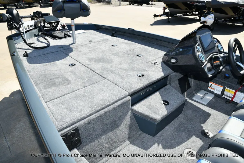 Slide: The Image of Ranger RT188P Garmin Livescope Cup Equipped 2026 - 14