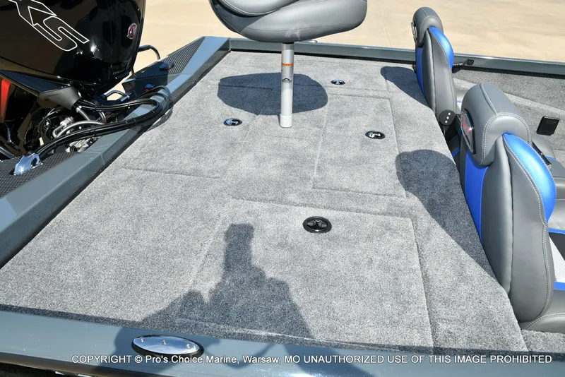 Slide: The Image of Ranger RT188P Garmin Livescope Cup Equipped 2026 - 35