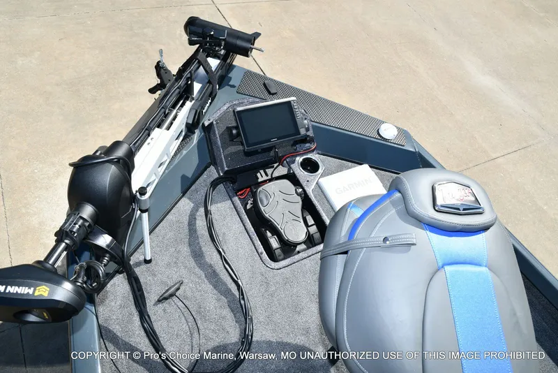 Slide: The Image of Ranger RT188P Garmin Livescope Cup Equipped 2026 - 46