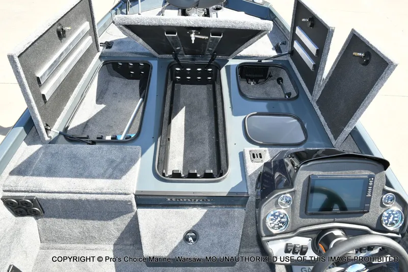 Slide: The Image of Ranger RT188P Garmin Livescope Cup Equipped 2026 - 53