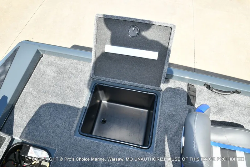 Slide: The Image of Ranger RT188P Garmin Livescope Cup Equipped 2026 - 67