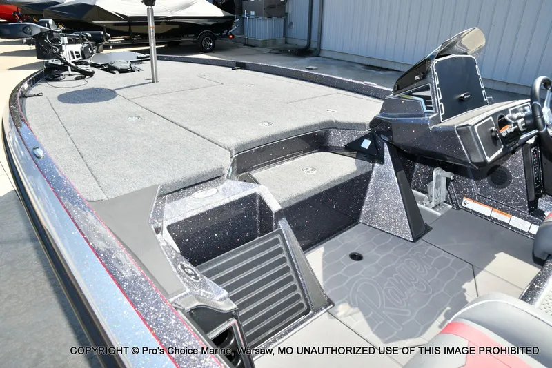 Slide: The Image of Ranger Z521 2026 - 12