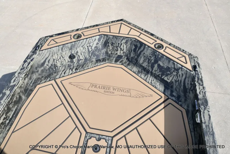 Slide: The Image of Tracker Grizzly 1650 T Prairie Wings Edition w/40HP Mercury Tiller 2026 - 10