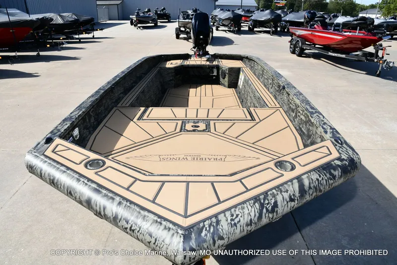 Slide: The Image of Tracker Grizzly 1650 T Prairie Wings Edition w/40HP Mercury Tiller 2026 - 22