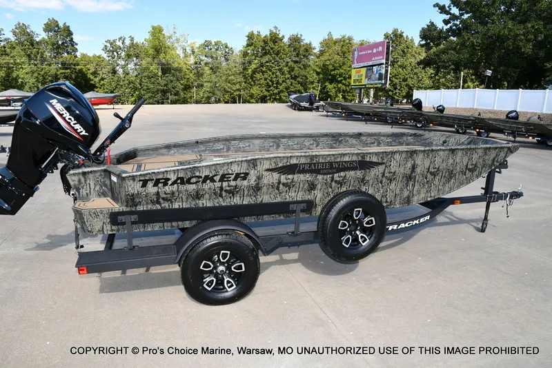 Slide: The Image of Tracker Grizzly 1650 T Prairie Wings Edition w/40HP Mercury Tiller 2026 - 24