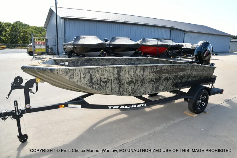 Slide: The Image of Tracker Grizzly 1650 T Prairie Wings Edition w/40HP Mercury Tiller 2026 - 29