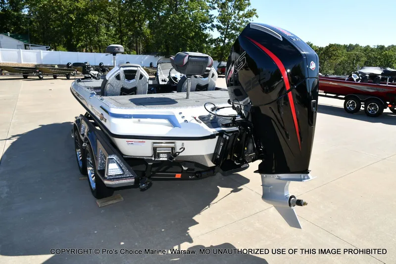 Slide: The Image of Ranger Z519R 2026 - 24