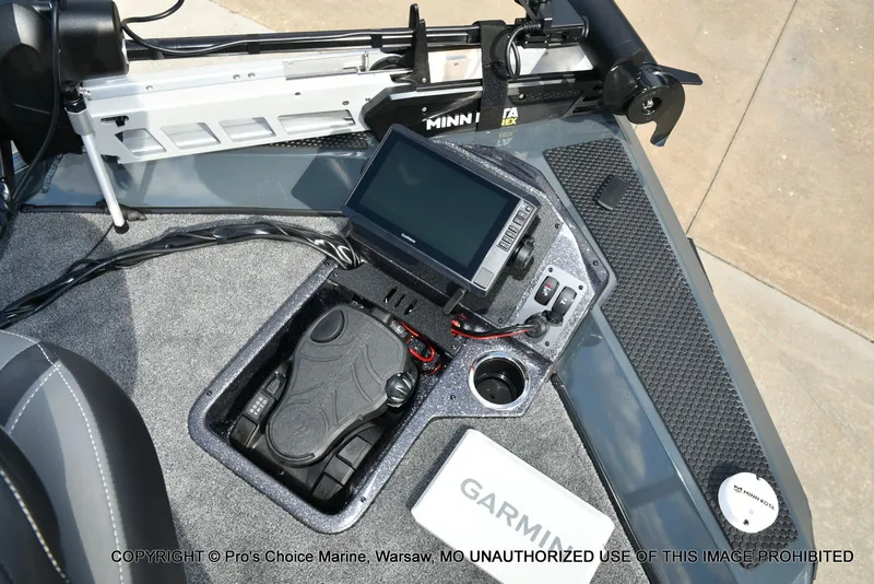 Slide: The Image of Ranger RT188P Garmin Livescope Cup Equipped 2026 - 14