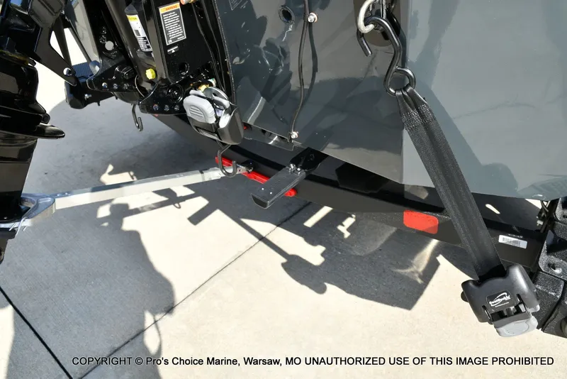 Slide: The Image of Ranger RT188P Garmin Livescope Cup Equipped 2026 - 22