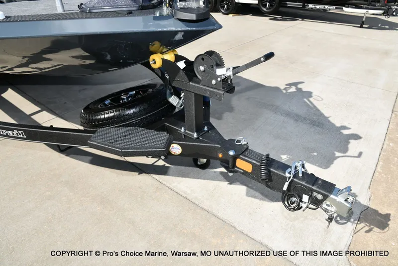 Slide: The Image of Ranger RT188P Garmin Livescope Cup Equipped 2026 - 33