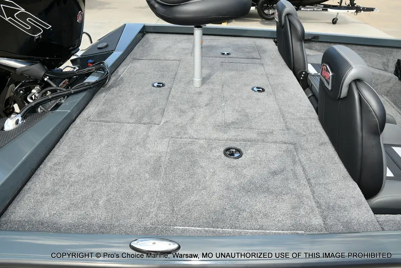 Slide: The Image of Ranger RT188P Garmin Livescope Cup Equipped 2026 - 37