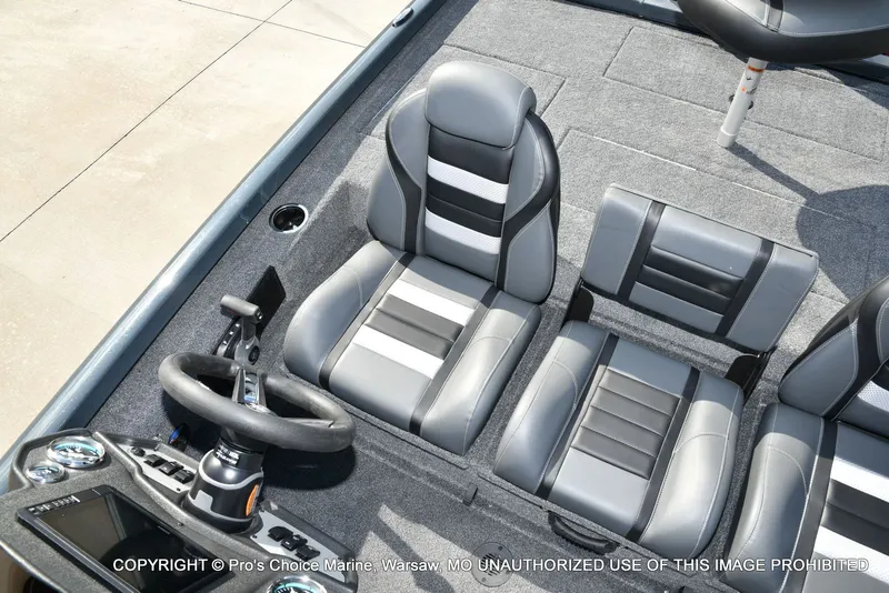 Slide: The Image of Ranger RT188P Garmin Livescope Cup Equipped 2026 - 53