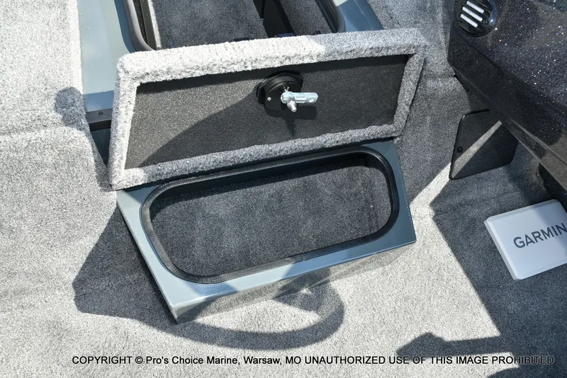 Slide: The Image of Ranger RT188P Garmin Livescope Cup Equipped 2026 - 56