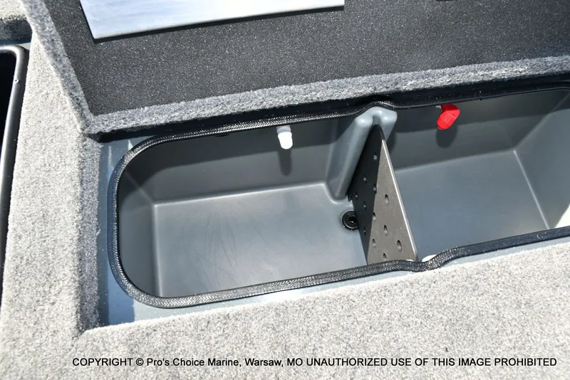 Slide: The Image of Ranger RT188P Garmin Livescope Cup Equipped 2026 - 66