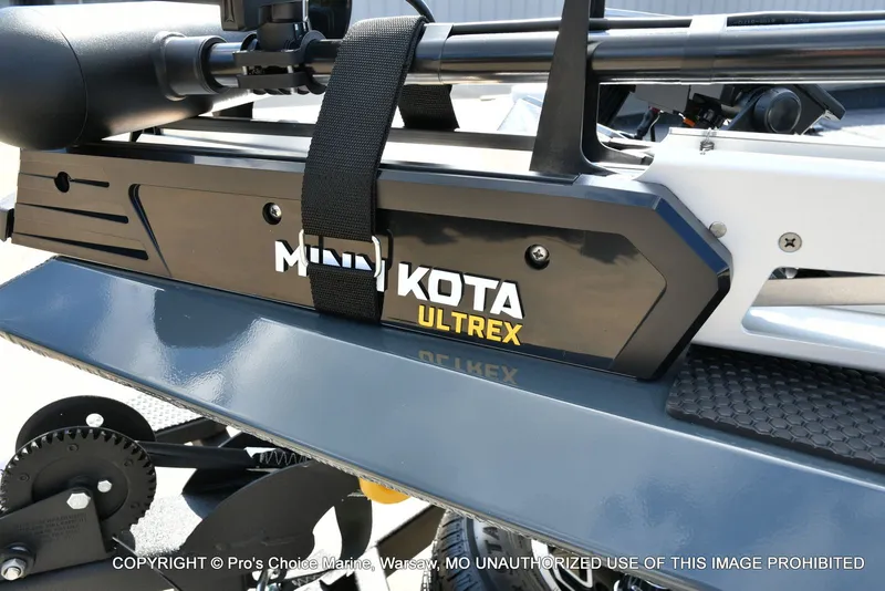 Slide: The Image of Ranger RT188P Garmin Livescope Cup Equipped 2026 - 8