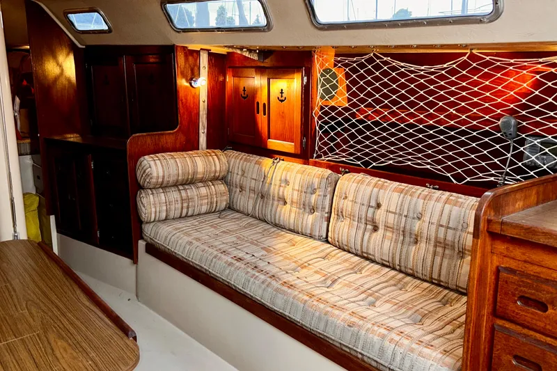 Slide: The Image of Starboard Settee. - 10