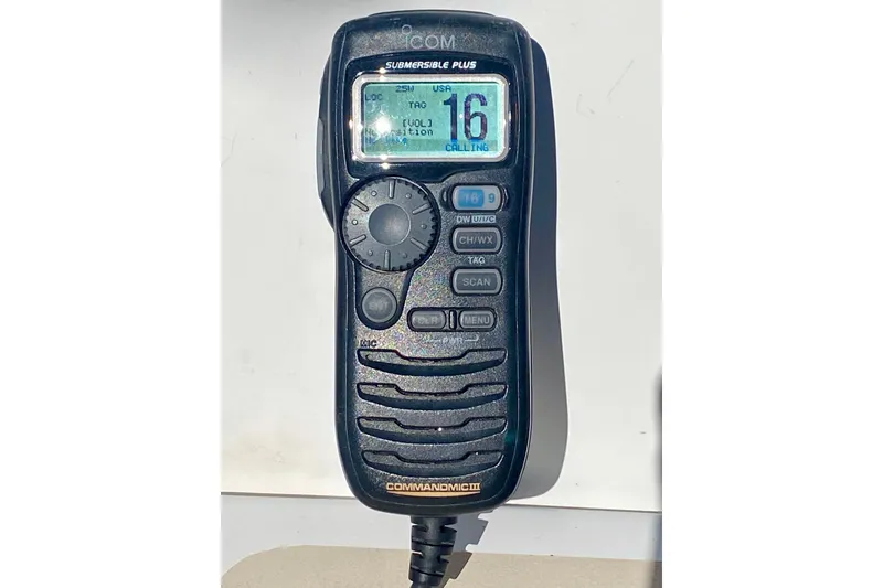 Slide: The Image of ICOM Commandmic - 22