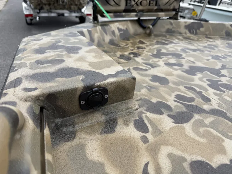 Slide: The Image of Excel Viper F4 1751-YAMHA 60 2026 - 5